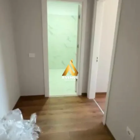 Tirane, jepet me qera apartament 2+1+Ballkon Kati 5, 85 m² 550 € (paskuqan, unaza e re)