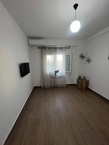 Tirane, jepet me qera apartament 1+1+Ballkon Kati 3, 51 m² 500 € (SELITE)