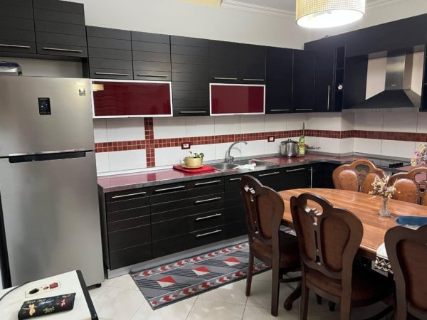 Tirane, jepet me qera apartament 2+1 Kati 2, 96 m² 400 € (Fresk, prane Premium Fitness.)