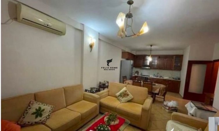 Tirane, jepet me qera apartament 2+1 Kati 3, 94 m² 550 € (KONGRESI I MANASTIRIT)