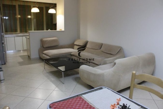 Tirane, jepet me qera apartament 2+1 Kati 4, 90 m² 800 € (SHESHI WILLSON)