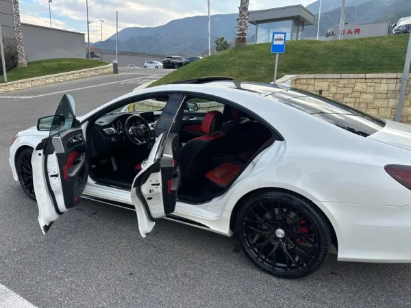 Tirane, shes makine CLS 550 Benzin, e bardhë tiptronik 121.000 km 25.000 €