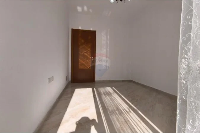 Tirane, shitet 1+1+Ballkon Kati 4, 61 m² 78.000 € 