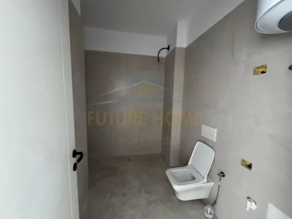 Durres, shitet apartament 1+1+Ballkon Kati 7, 67 m² 97.150 € (QERRET)