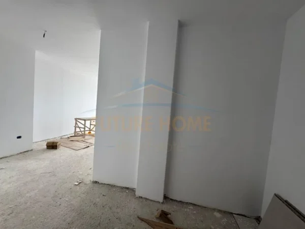 Durres, shitet apartament 1+1+Ballkon Kati 7, 81 m² 117.450 € (QERRET)