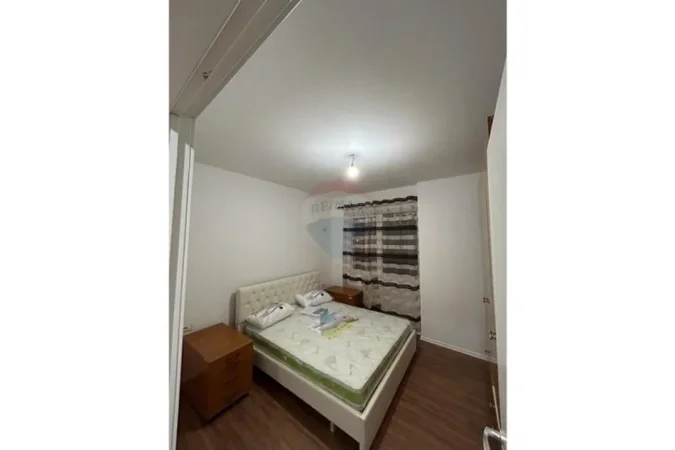 Tirane, jepet me qera apartament 1+1 Kati 2, 73 m² 400 € (Baldushk)