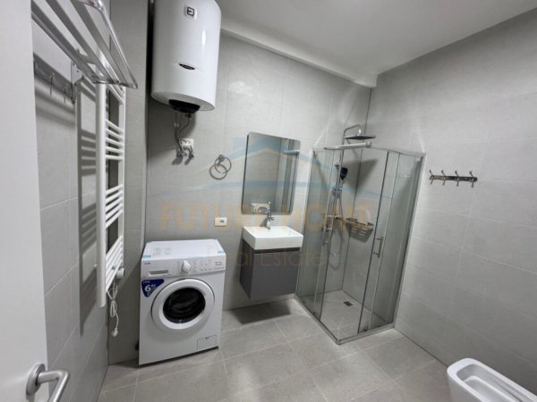 Durres, shitet apartament 1+1+Ballkon Kati 9, 85 m² 115.000 € (PLAZH ILIRIA)