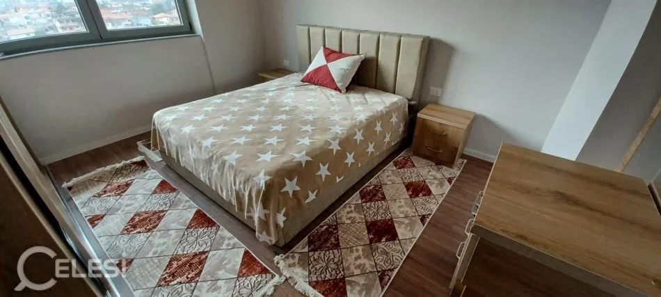 Tirane, jepet me qera apartament 1+1+Ballkon Kati 5, 75 m² 500 € (FUSHA E AVIACIONIT)