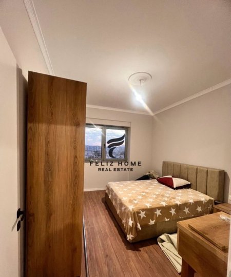 Tirane, jepet me qera apartament 1+1+Ballkon Kati 5, 75 m² 500 € (FUSHA E AVIACIONIT)