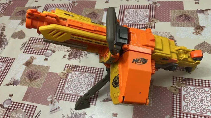 Tirane, shes Lojra plastike NERF automatike, gjysemautomatike 200 €