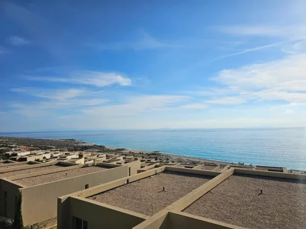 SHITET VILE TWIN: 2+1+Verande me Pamje Fantastike nga Deti (📍 Green Coast - Palase) - 100% e Re 312 m² (1.900.000 Euro)