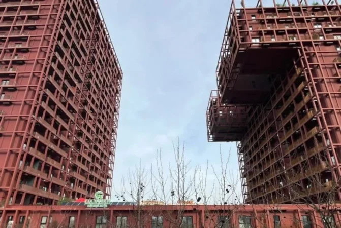 Tirane, shitet apartament duplex 3+1+Ballkon Kati 4, 187 m² 443.500 € (Rr. e Kavajes)