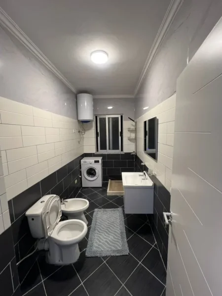 Tirane, shitet apartament 2+1+Aneks Kati 6, 95 m² 126.000 € (astir)