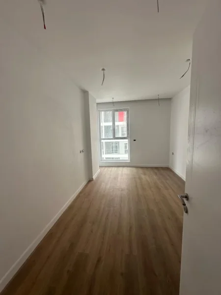 Tirane, shitet apartament 1+1+Ballkon Kati 4, 62 m² 71.645 € (Univers City)