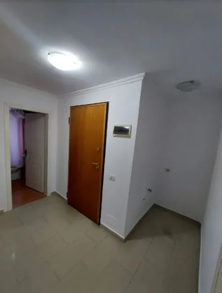 Tirane, shitet apartament 2+1 , 75 m² 188.000 € (Rruga e Kavajes)