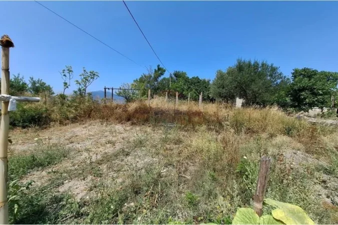 Vlore, shitet truall , 500 m² 70.000 € (Radhime)