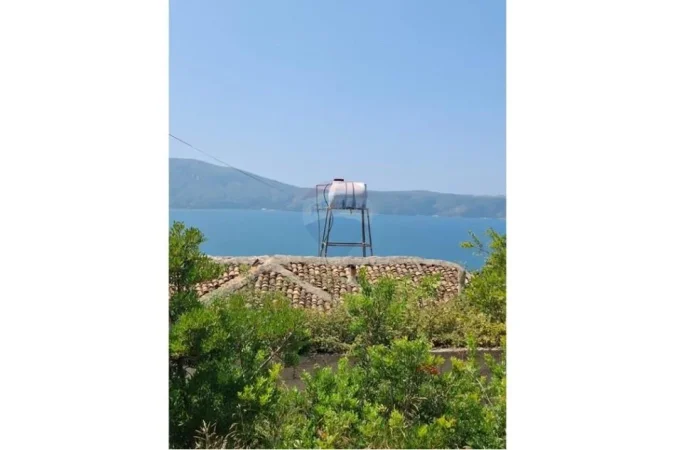 Vlore, shitet truall , 500 m² 70.000 € (Radhime)