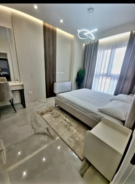 Tirane, jepet me qera apartament 2+1+Aneks+Ballkon Kati 17, 110 m² 1.200 € (21 dhjetori , rruga e kavajes)