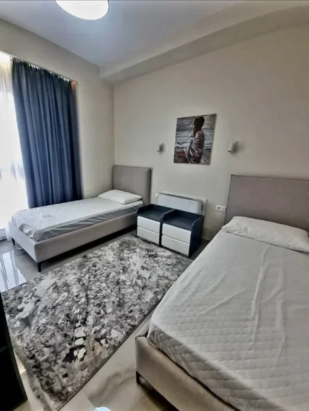 Tirane, jepet me qera apartament 2+1+Aneks+Ballkon Kati 17, 110 m² 1.200 € (21 dhjetori , rruga e kavajes)