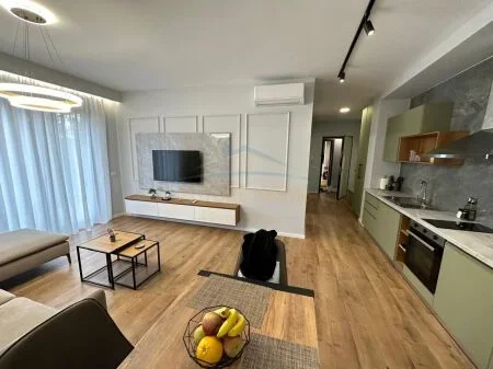 Tirane, shitet apartament 1+1 Kati 1, 68 m² 195.000 € (prane Shkolles se Kuqe, AREA49260)