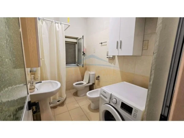 Durres, jepet me qera apartament 1+1 Kati 3, 51 m² 350 € (shkemb kavaje)