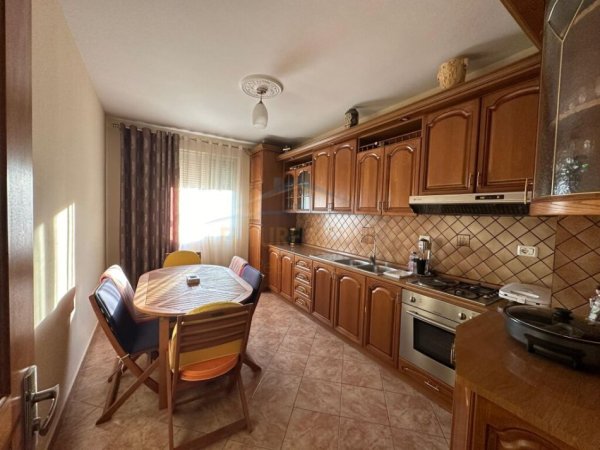 Elbasan, shitet apartament 2+1 Kati 5, 123 m² 110.000 € (Janaq Kilica, Elbasan)