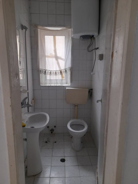 Tirane, jap me qera apartament duplex 1+1+Ballkon Kati 3, 50 m² 280 € (Jan Kukuzeli)