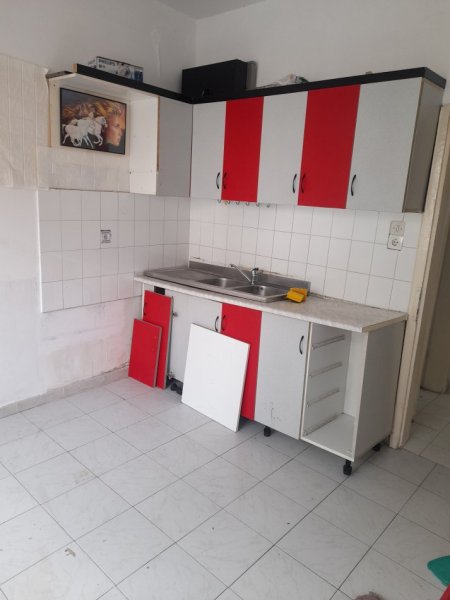 Tirane, jap me qera apartament duplex 1+1+Ballkon Kati 3, 50 m² 280 € (Jan Kukuzeli)