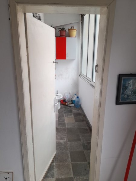 Tirane, jap me qera apartament duplex 1+1+Ballkon Kati 3, 50 m² 280 € (Jan Kukuzeli)