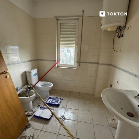 Tirane, shitet apartament 2+1 Kati 7, 105 m² 170.000 € (Qytet Studenti, Tiranë, TT 1776)