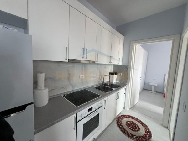 Tirane, jepet me qera apartament 1+1 Kati 6, 53 m² 650 € (Rruga Dritan Hoxha)
