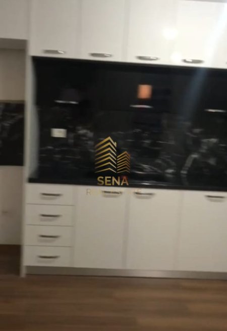 Tirane, jepet me qera apartament 2+1+Ballkon Kati 1, 130 m² 400 € (Rruga Muhamet Deliu)