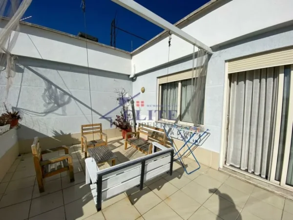 Tirane, shitet apartament+verande | Penthouse 4+1+Aneks+Ballkon Kati 8, 180 m² 370.000 € (Astir)