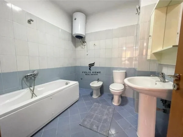Tirane, jepet me qera apartament 2+1 Kati 4, 110 m² 550 € (ASTIR)