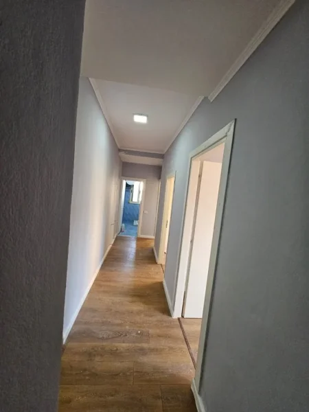 Tirane, shitet apartament 2+1 Kati 3, 70 m² 145.000 € (Rruga Asdreni)