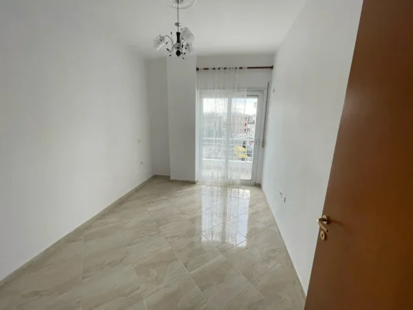 Tirane, shitet apartament 1+1 , 60 m² 78.000 € (Fresk)