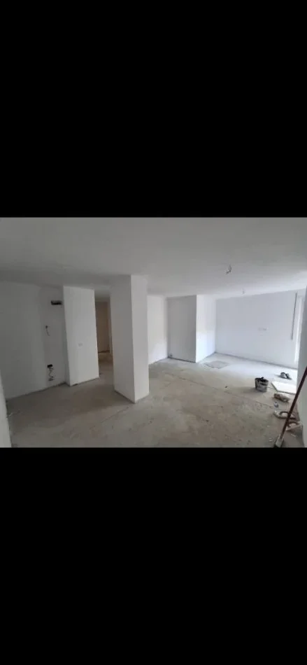 Tirane, shitet apartament 2+1+Ballkon Kati 2, 119 m² 203.999 € (Ali Demi)