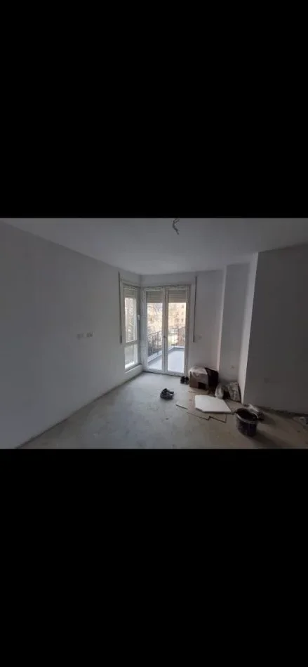 Tirane, shitet apartament 2+1+Ballkon Kati 2, 119 m² 203.999 € (Ali Demi)