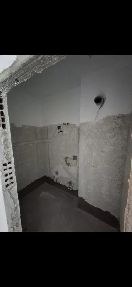 Tirane, shitet apartament 2+1+Ballkon Kati 2, 119 m² 203.999 € (Ali Demi)