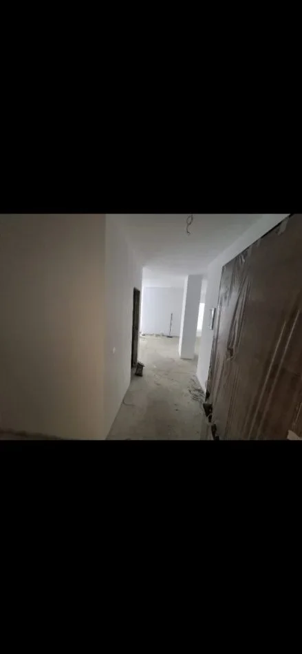 Tirane, shitet apartament 2+1+Ballkon Kati 2, 119 m² 203.999 € (Ali Demi)