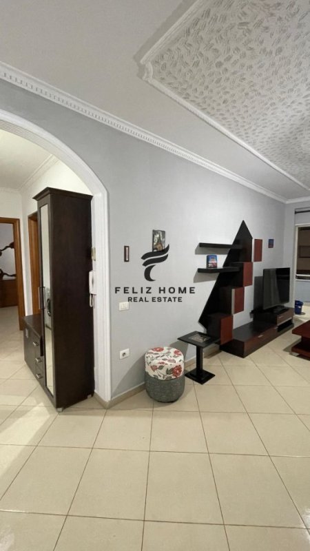 Tirane, jepet me qera apartament 2+1+Ballkon Kati 3, 94 m² 450 € (ASTIR)