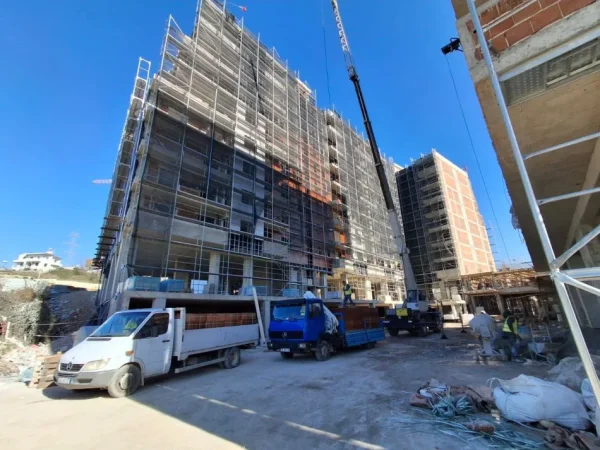 Tirane, shitet apartament 2+1+Ballkon Kati 4, 133 m² 159.600 € (Unaza e Madhe)