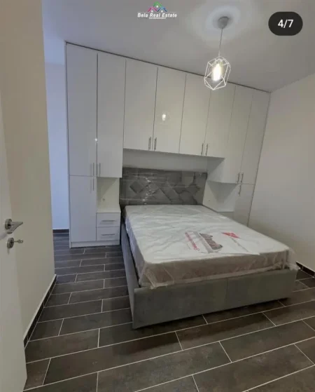 Tirane, jepet me qera apartament 2+1 Kati 6, 85 m² 500 € (Rruga e Kavajes, Kompleksi Golden Park)