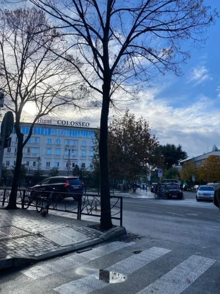 Tirane, shitet apartament 2+1 Kati 2, 83 m² 185.000 € (Rruga e Durresit, Colosseu)