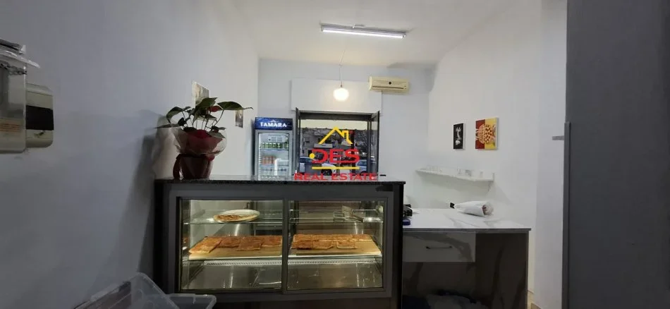 Vlore, shitet ambjent biznesi Kati 0, 70 m² (Rruga Sadik Zotaj)