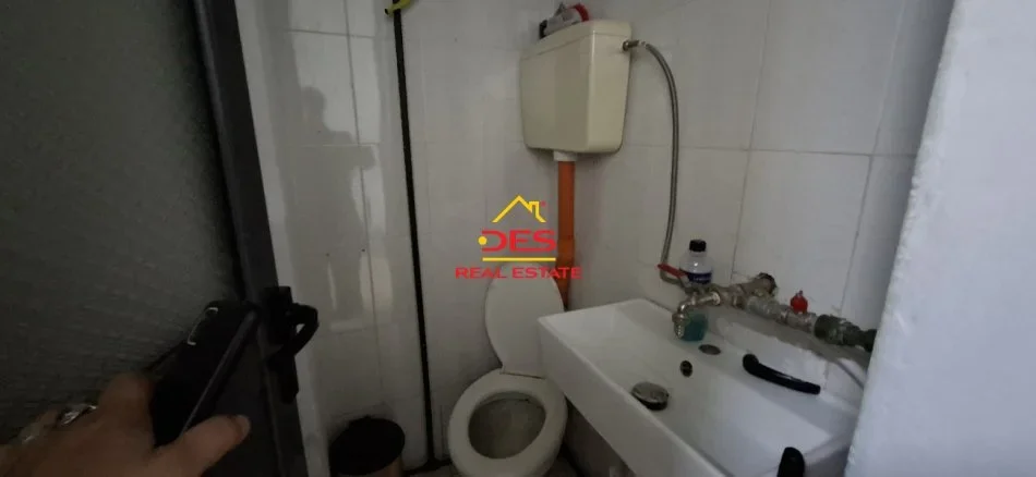 Vlore, shitet ambjent biznesi Kati 0, 70 m² (Rruga Sadik Zotaj)