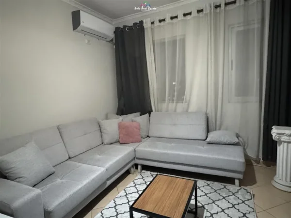 Tirane, jepet me qera apartament 1+1+Ballkon Kati 8, 65 m² 400 € (ASTIR)