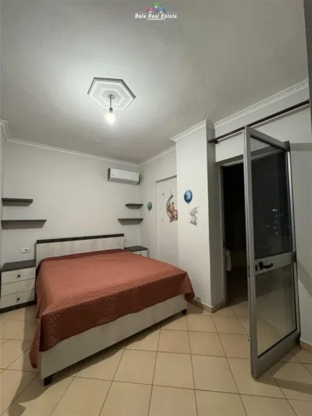 Tirane, jepet me qera apartament 1+1+Ballkon Kati 8, 65 m² 400 € (ASTIR)