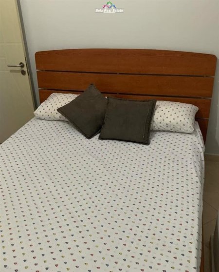 Tirane, jepet me qera apartament 1+1+Ballkon Kati 3, 55 m² 350 € (astir)