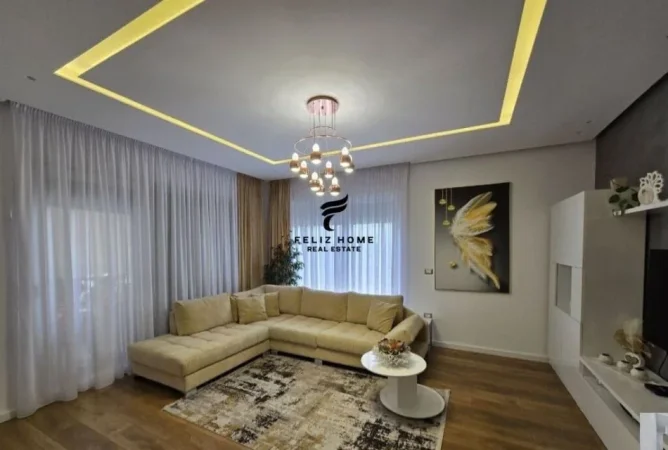 Tirane, shitet apartament 2+1+Ballkon Kati 1, 146 m² 300.000 € (LIQENI I THATE)
